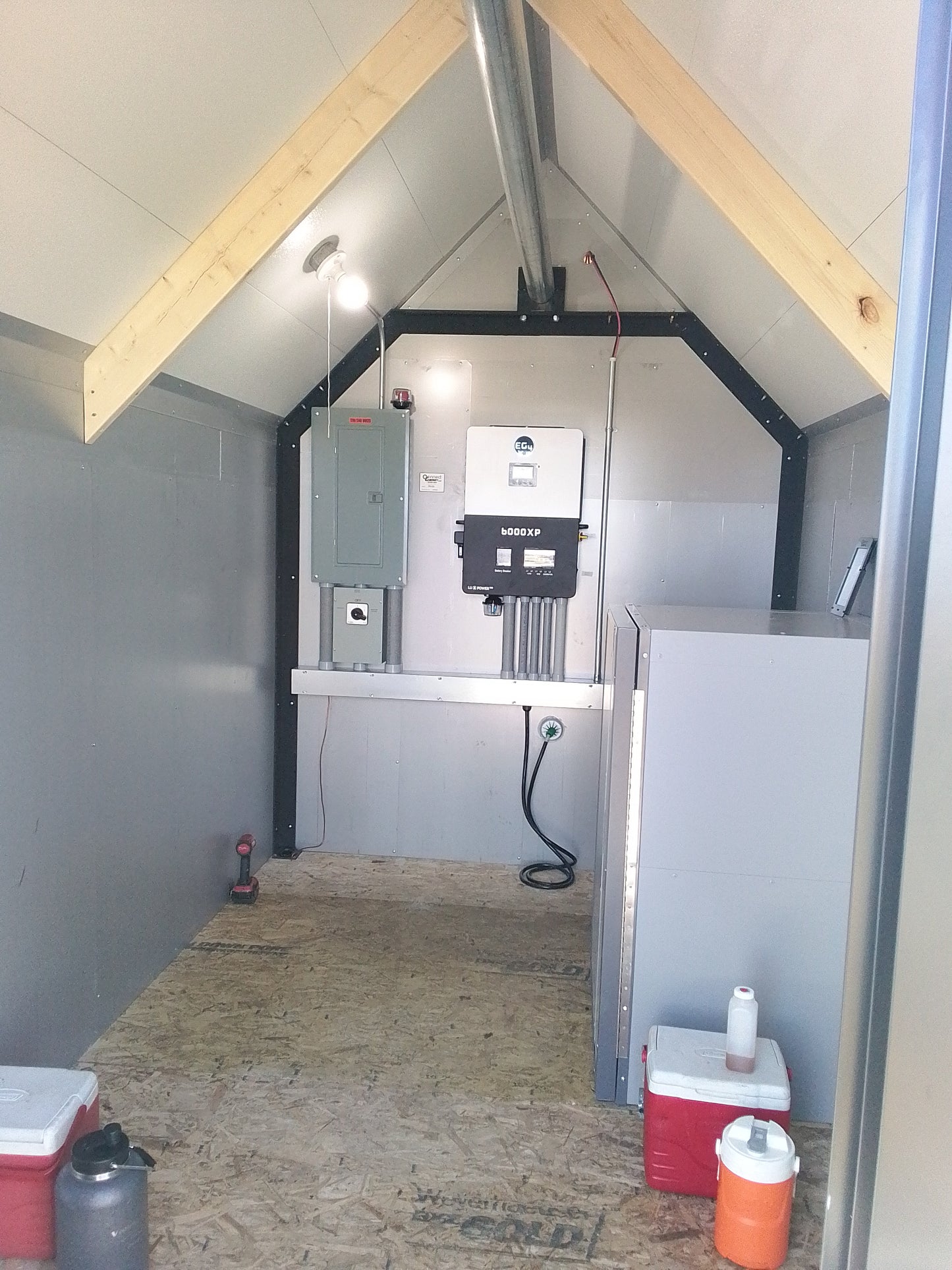 Power Barn 4.4kW Solar - 6kW 120/240V Inverter