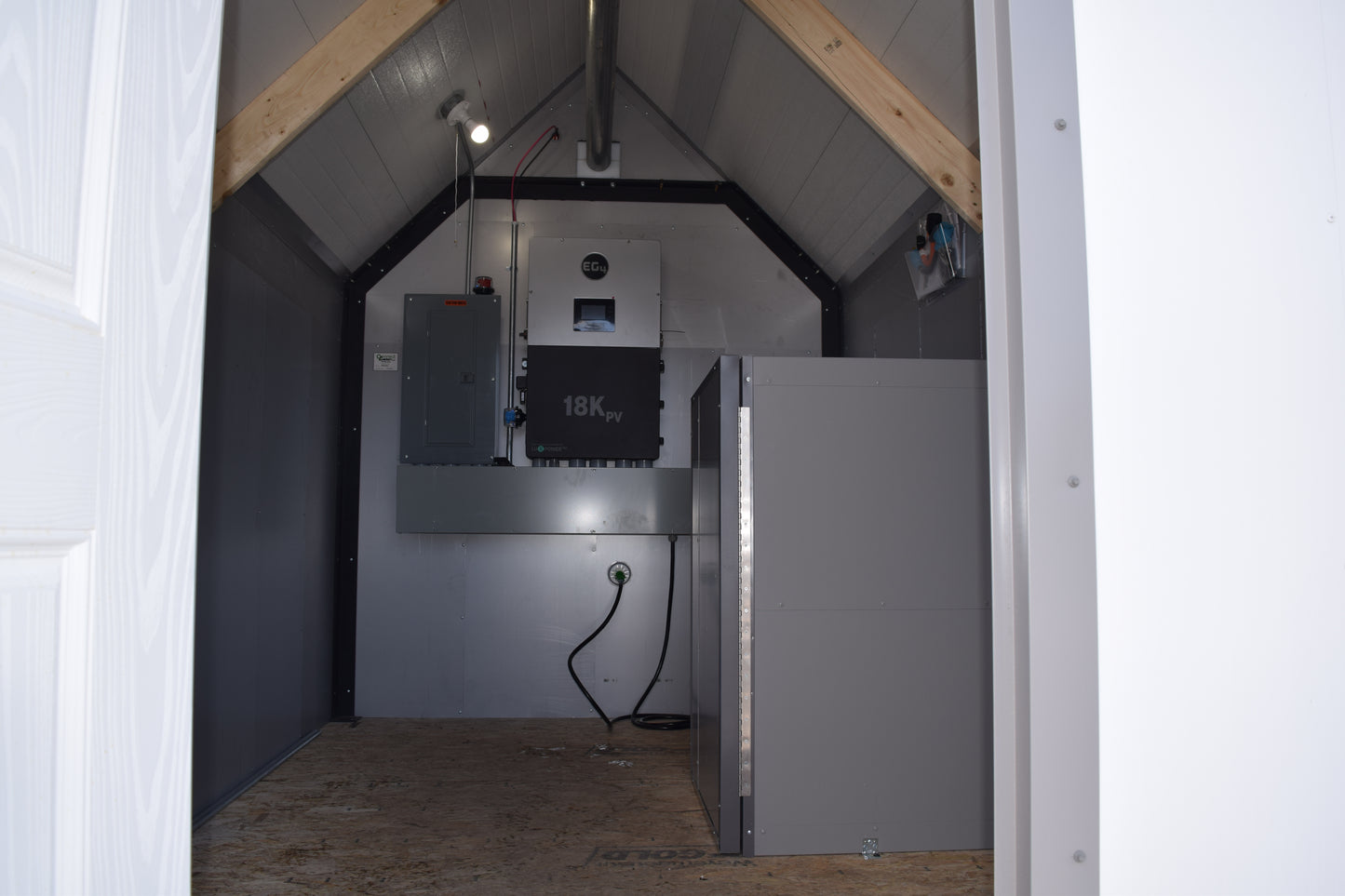 Power Barn 4.4kW Solar - 12kW 120/240V Inverter